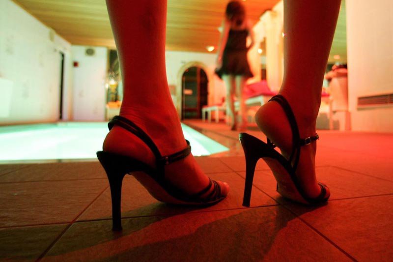Почему мужчины выбирают проституток